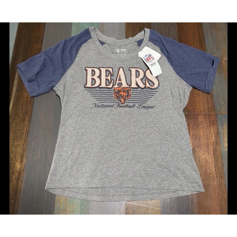 NFL Chicago Bears Women's Raglan Scoop Neck T-Shirt in Grey, XL